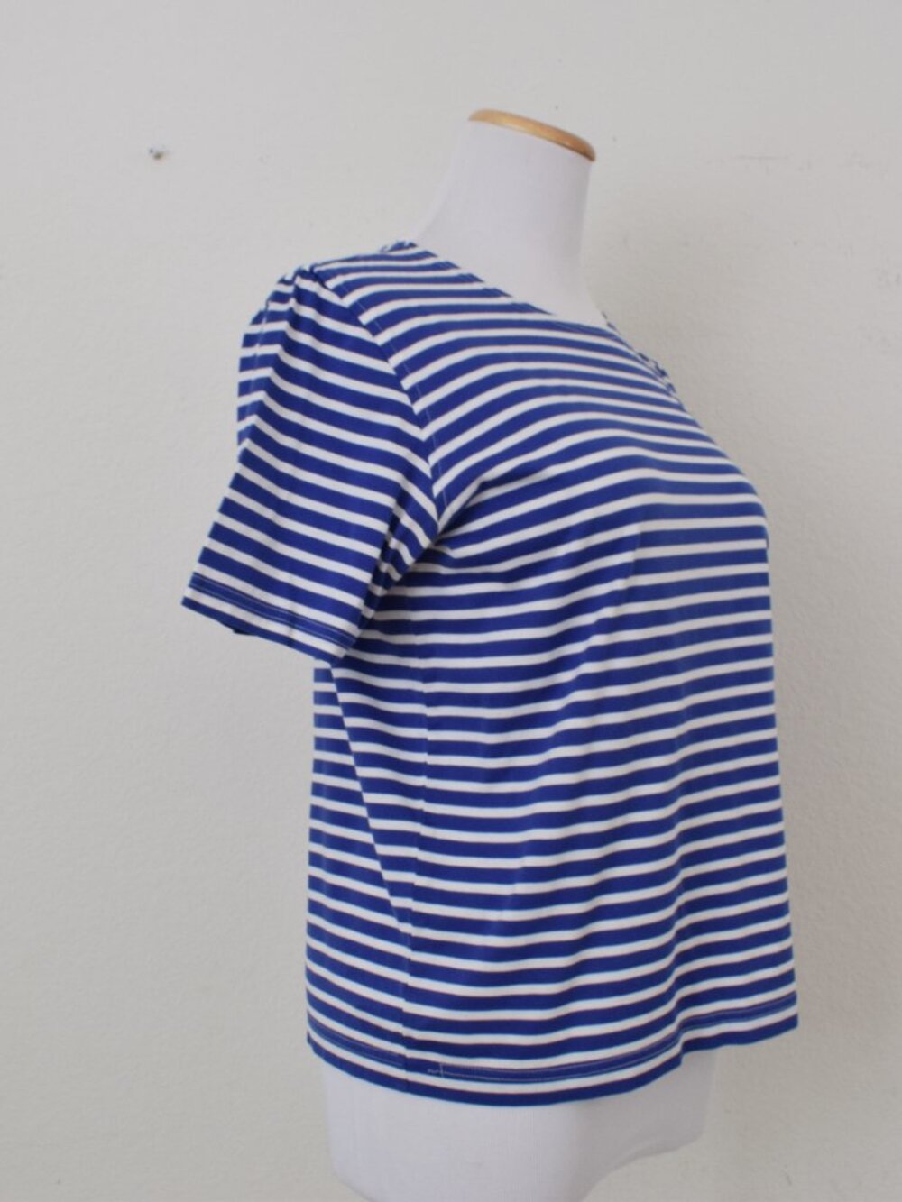 Vintage 90s Blue and White Striped Tee by Liz Claiborne | size S - Picture 4 of 13